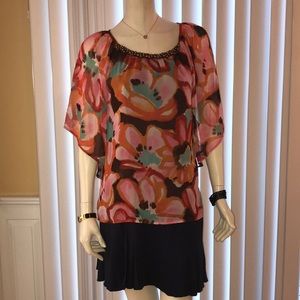 Floral Top by Status by Chenault Scoop Neck wide sleeves Size S